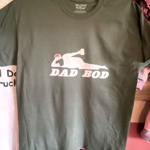 Large Gildan T-shirt Green